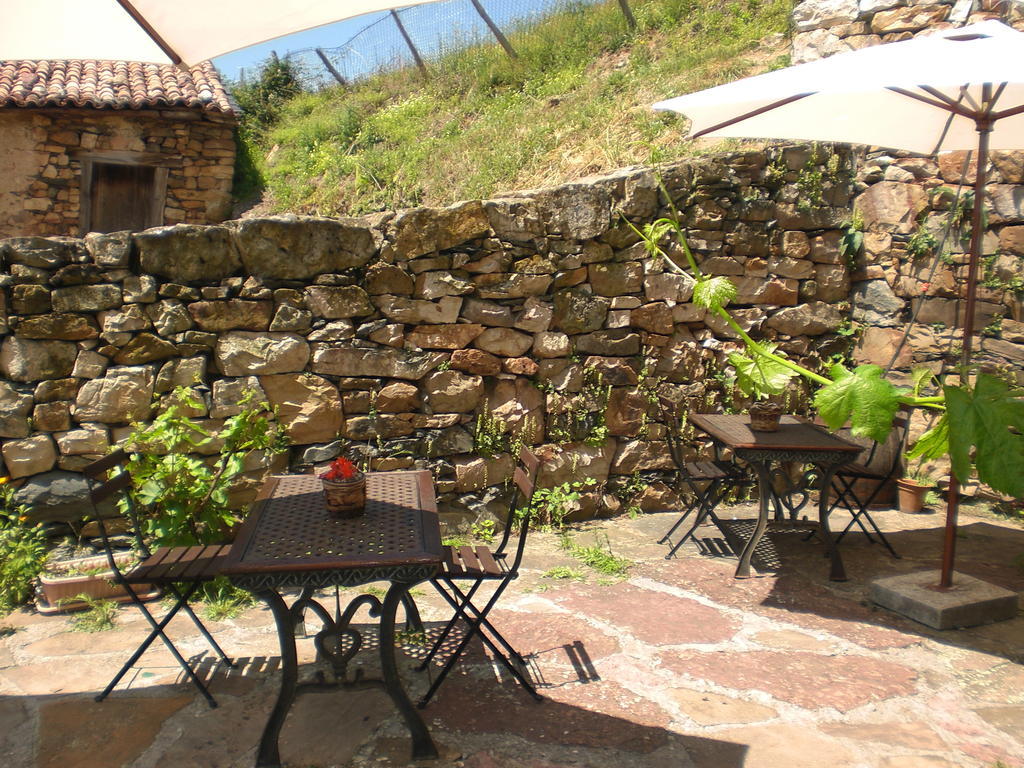 Hotel Rural Genestoso Exterior photo